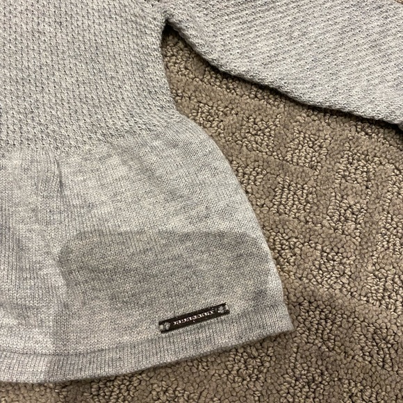 Infant Burberry sweater top- Never worn - Picture 3 of 5